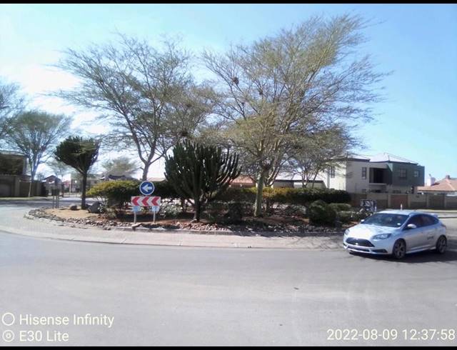 LAND FOR SALE IN THE ORCHARDS